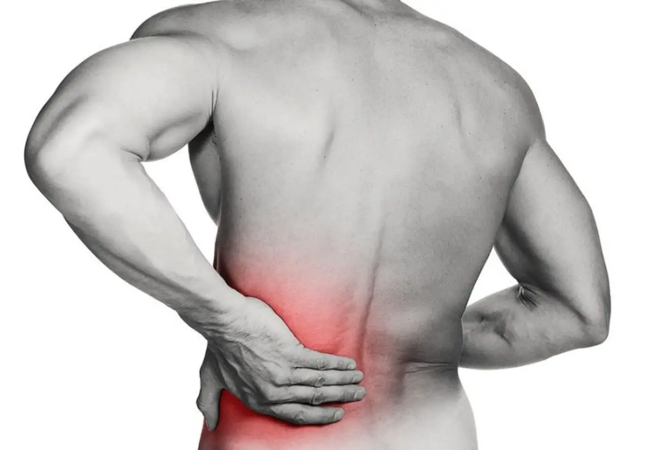Postura davanti al pc: semplici correzioni che eliminano mal di collo e spalle Postura davanti al pc: semplici correzioni che eliminano mal di collo e spalle