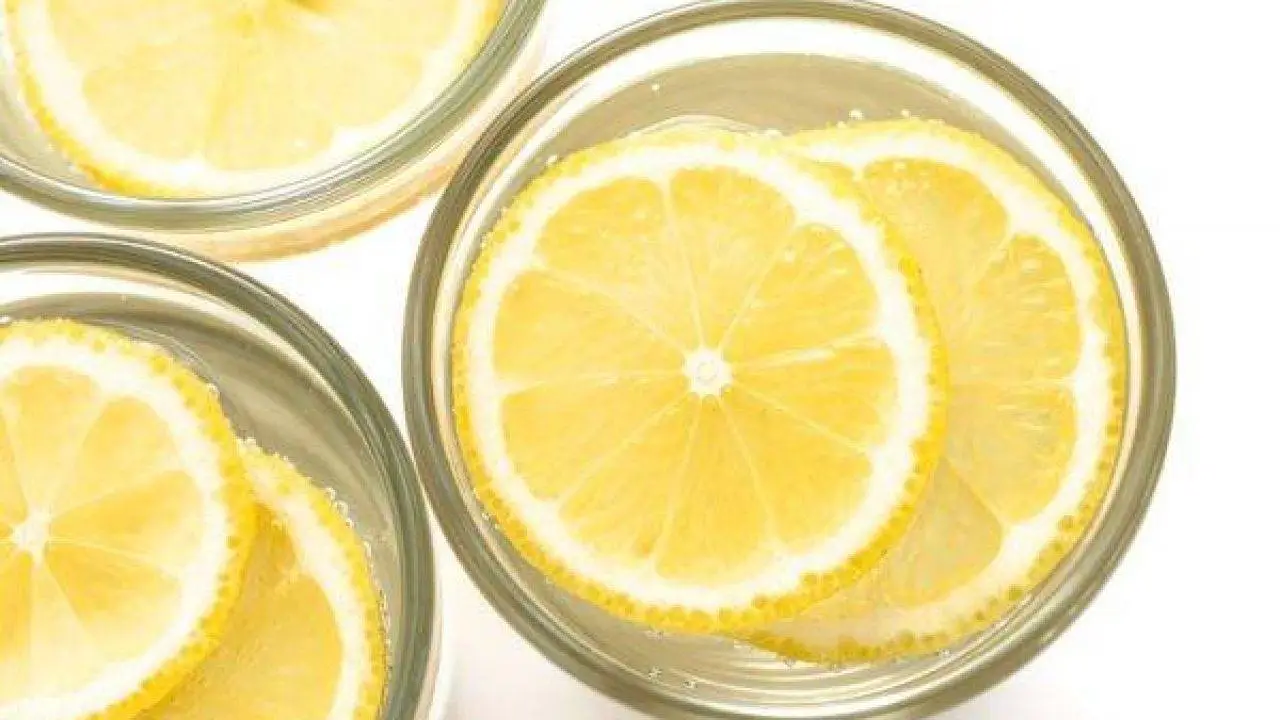 Come usare il limone per togliere l’odore di fritto: il rimedio naturale più veloce Come usare il limone per togliere l’odore di fritto: il rimedio naturale più veloce