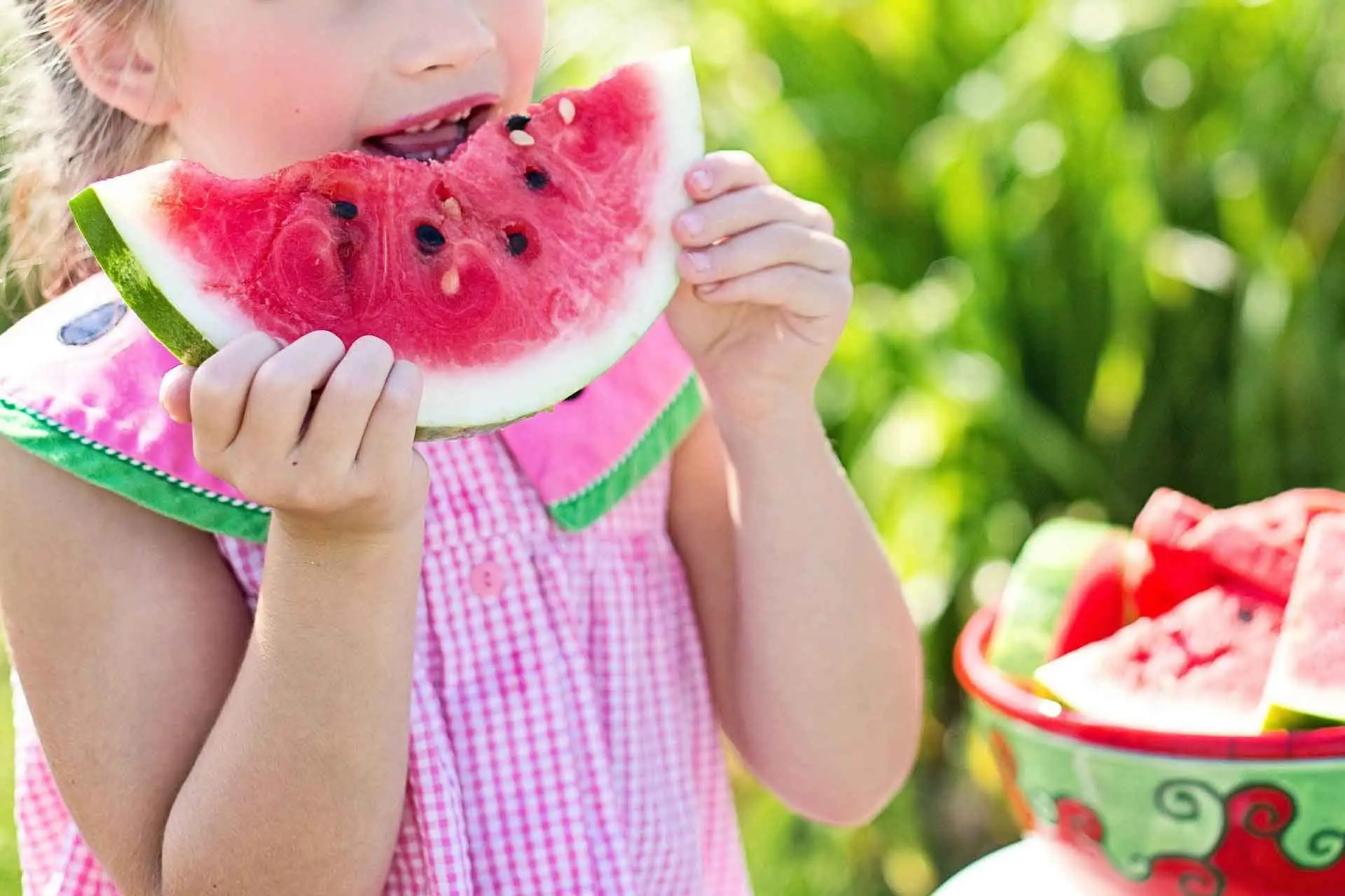 Mangiare cocomero ogni giorno: ecco cosa succede al corpo Mangiare cocomero ogni giorno: ecco cosa succede al corpo