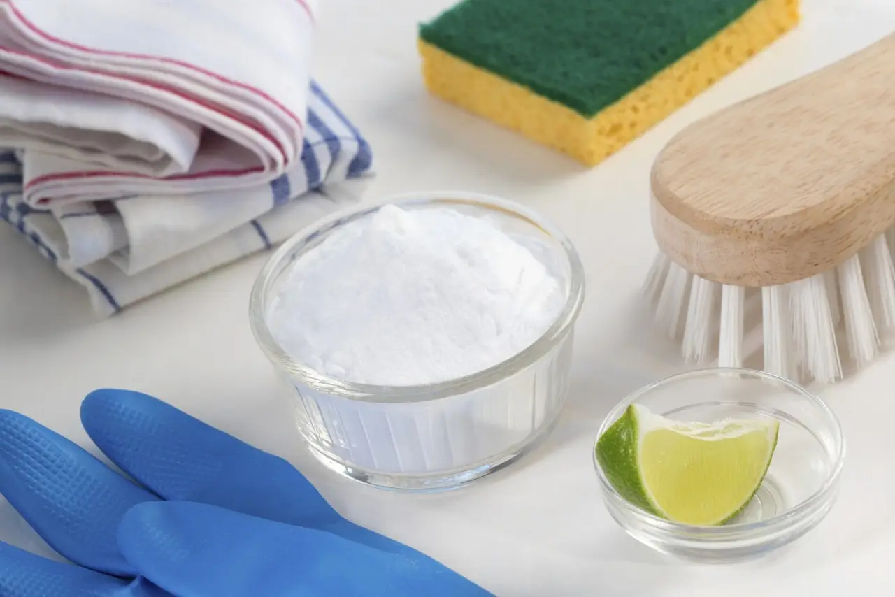 Soluzione immediata per togliere il persistente odore di frittura dai tessuti domestici Soluzione immediata per togliere il persistente odore di frittura dai tessuti domestici