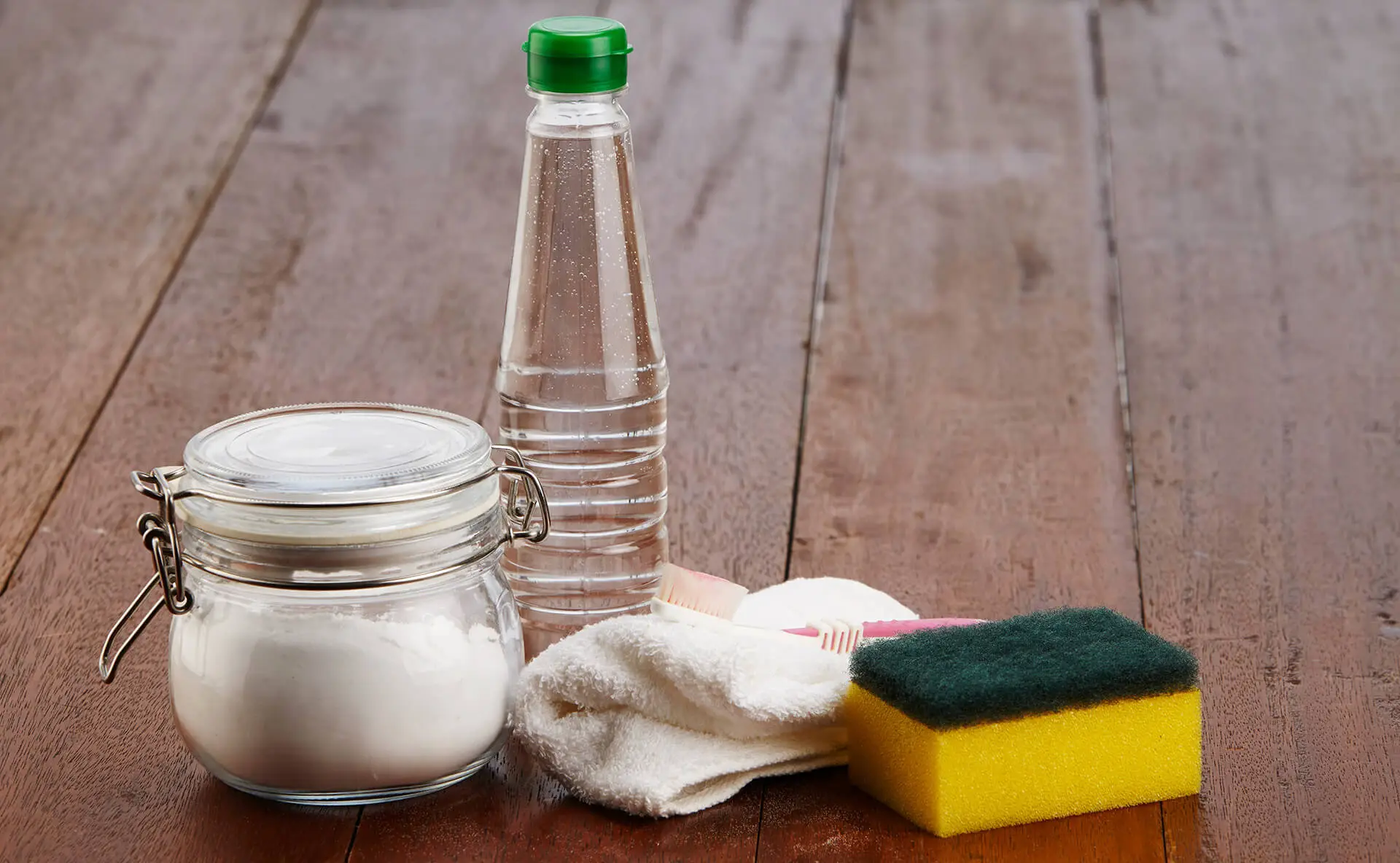 Sconfiggi i pesciolini d’argento in dispensa sfruttando semplici ingredienti casalinghi Sconfiggi i pesciolini d’argento in dispensa sfruttando semplici ingredienti casalinghi