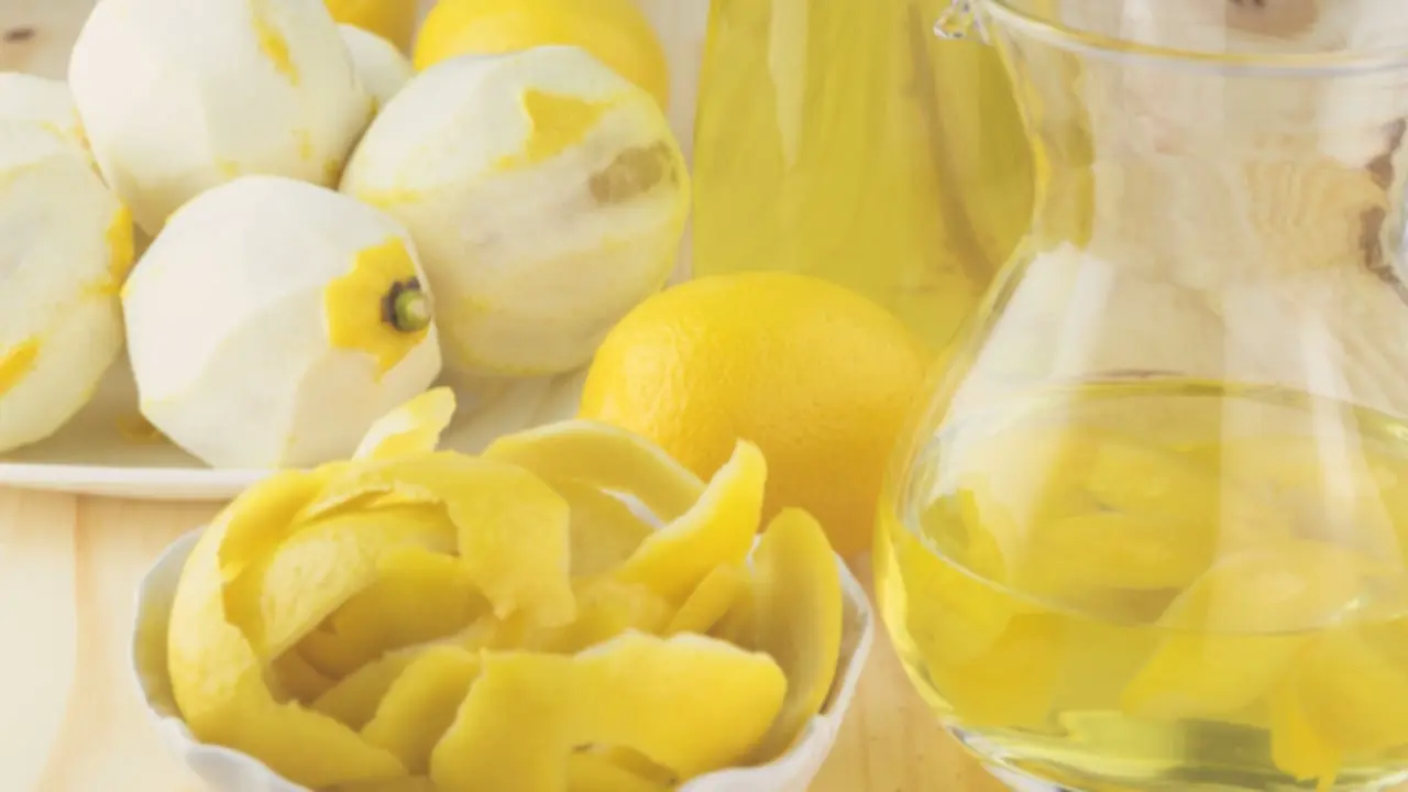 Scopri come tenere lontane le zanzare con bucce di limone e spezie sul davanzale Scopri come tenere lontane le zanzare con bucce di limone e spezie sul davanzale